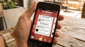Wine discovery panels in the SocialGrapes app